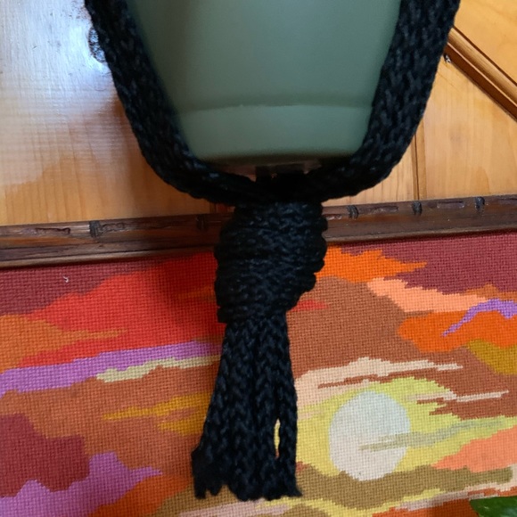 Handmade Macrame Plant hanger - Picture 6 of 7
